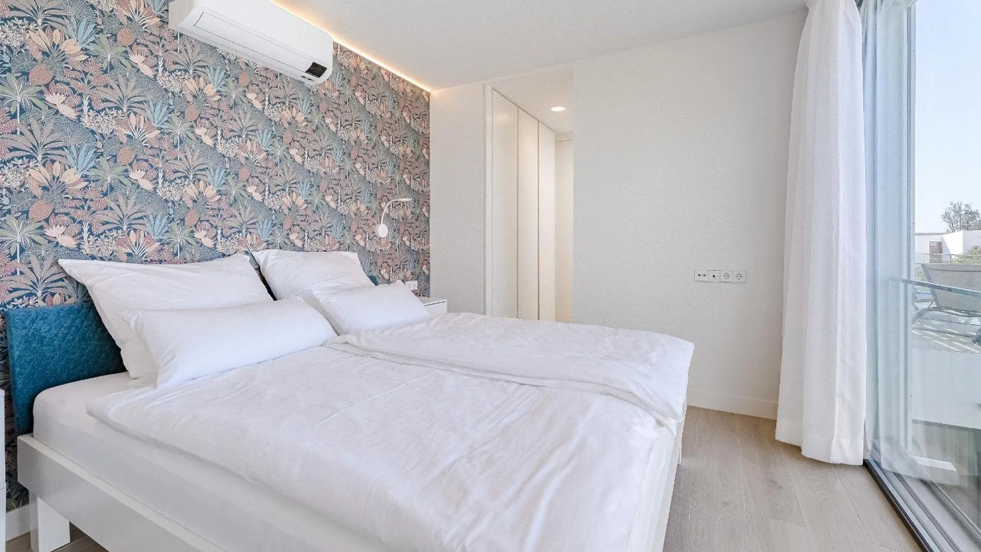 Apartment Don Carlos Sea View - Adults Only ! Playa de las Americas