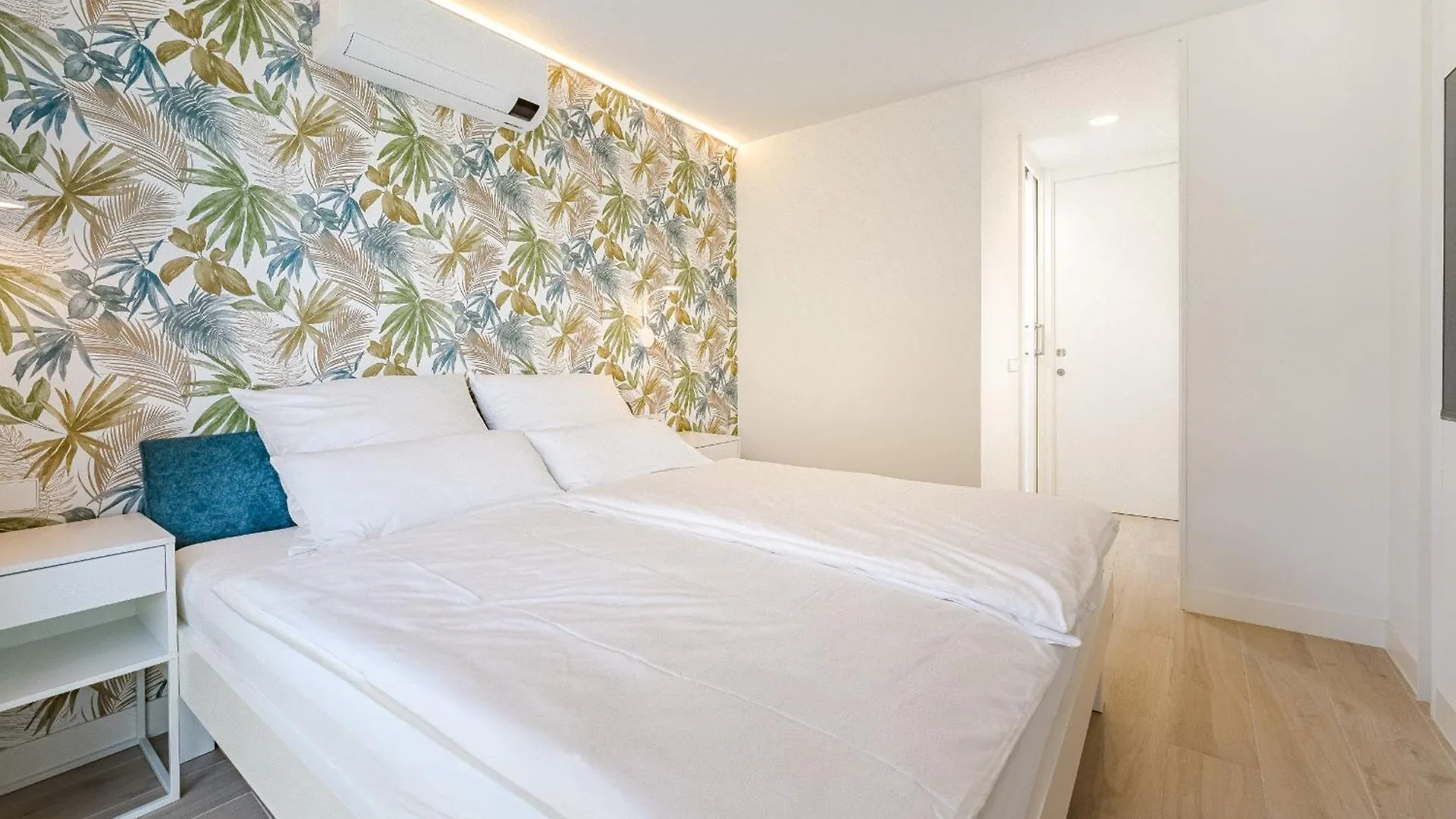 Apartment Don Carlos Sea View - Adults Only ! Playa de las Americas  0*, Playa de las Americas (Tenerife) Spain